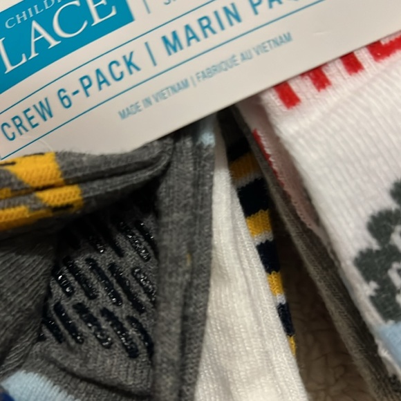 NWT - Toddler Truck Themed Crew Socks with grips on bottom - 6 pairs. Size 6-12M - Picture 7 of 8